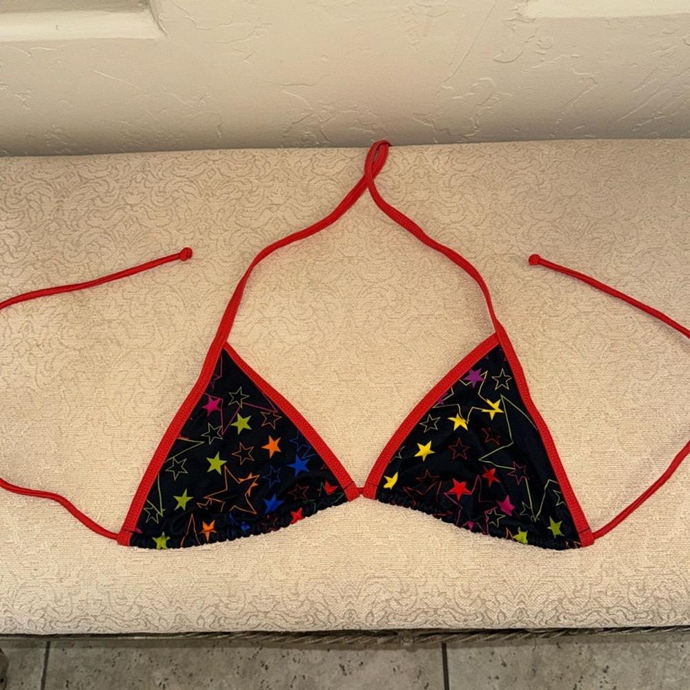 Really cute Victoria’s Secret swim top